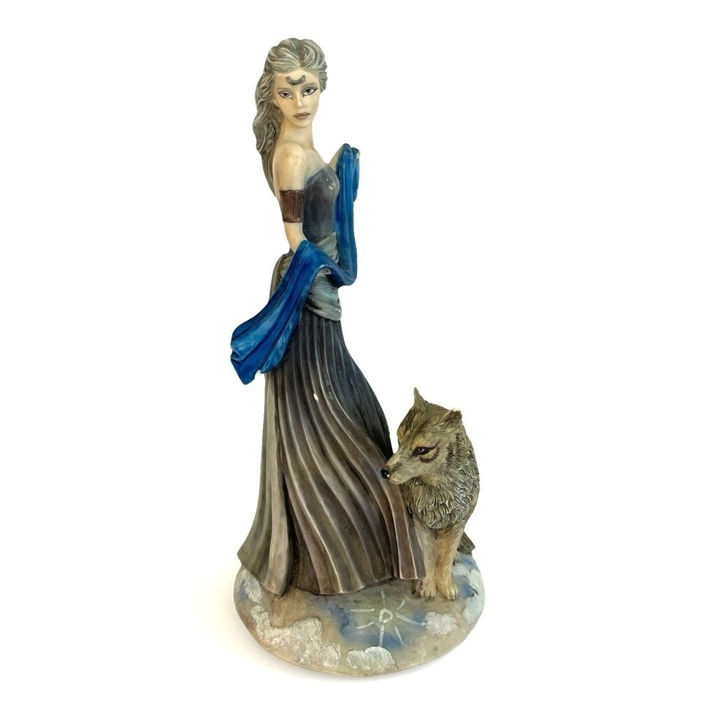 Jessica Galbreth Wolf Maiden Figurine 2010 Munro Enchanted Art EA38914 6 Inch